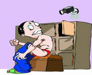 在公眾領(lǐng)域安裝監(jiān)控設(shè)備，可能侵犯他人隱私權(quán)